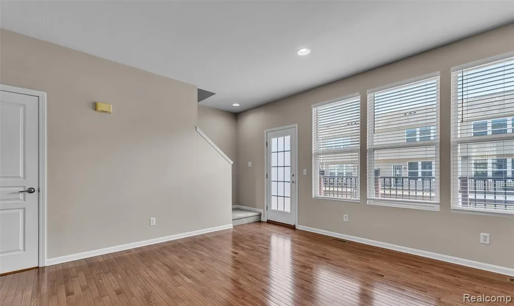 44656 Ellery Lane Novi City, MI 48377