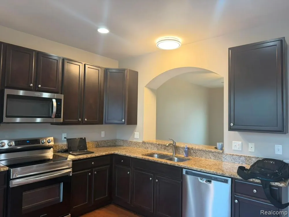 44656 Ellery Lane Novi City, MI 48377