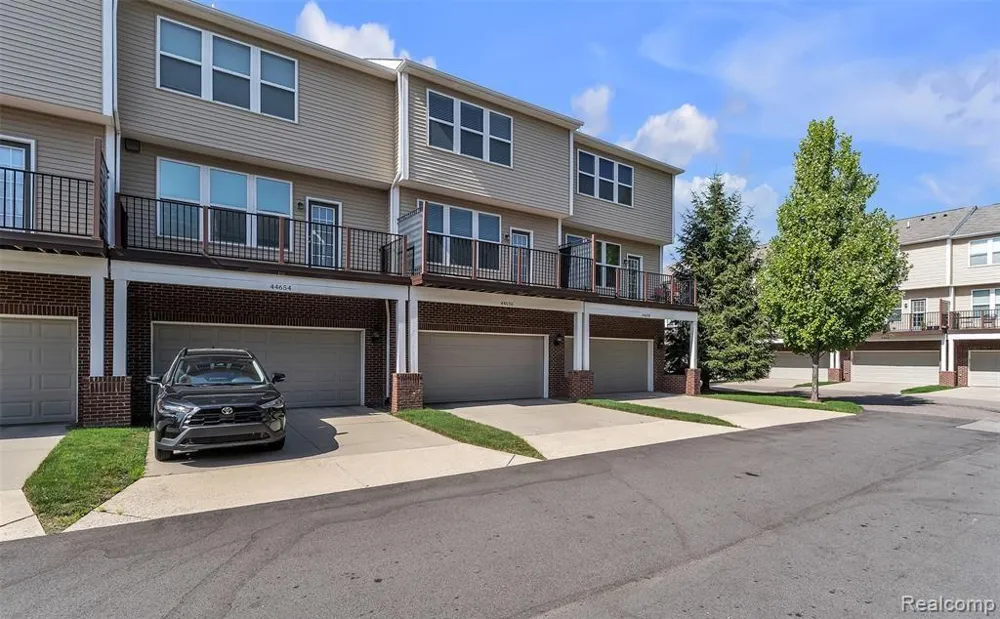 44656 Ellery Lane Novi City, MI 48377