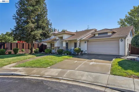 1395 Meadow Ct