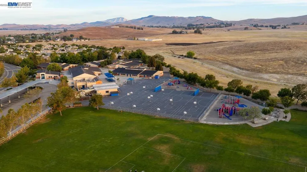 1395 Meadow Ct Livermore, CA 94551