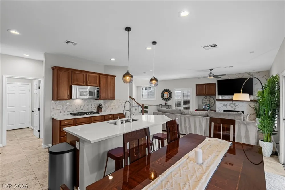 275 Spectacular Street Henderson, NV 89052