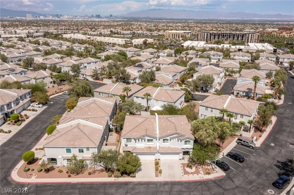 275 Spectacular Street Henderson, NV 89052