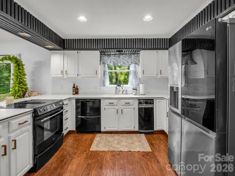 213 Raintree Drive