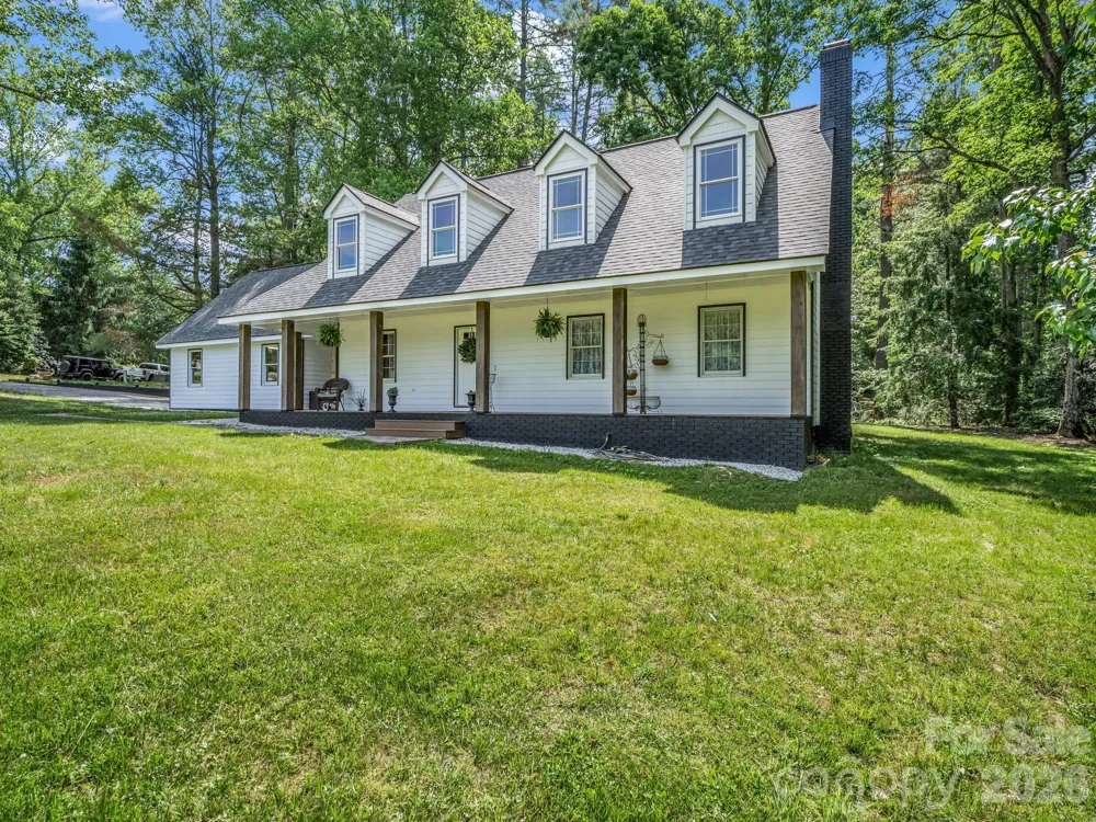 213 Raintree Drive Hendersonville, NC 28791
