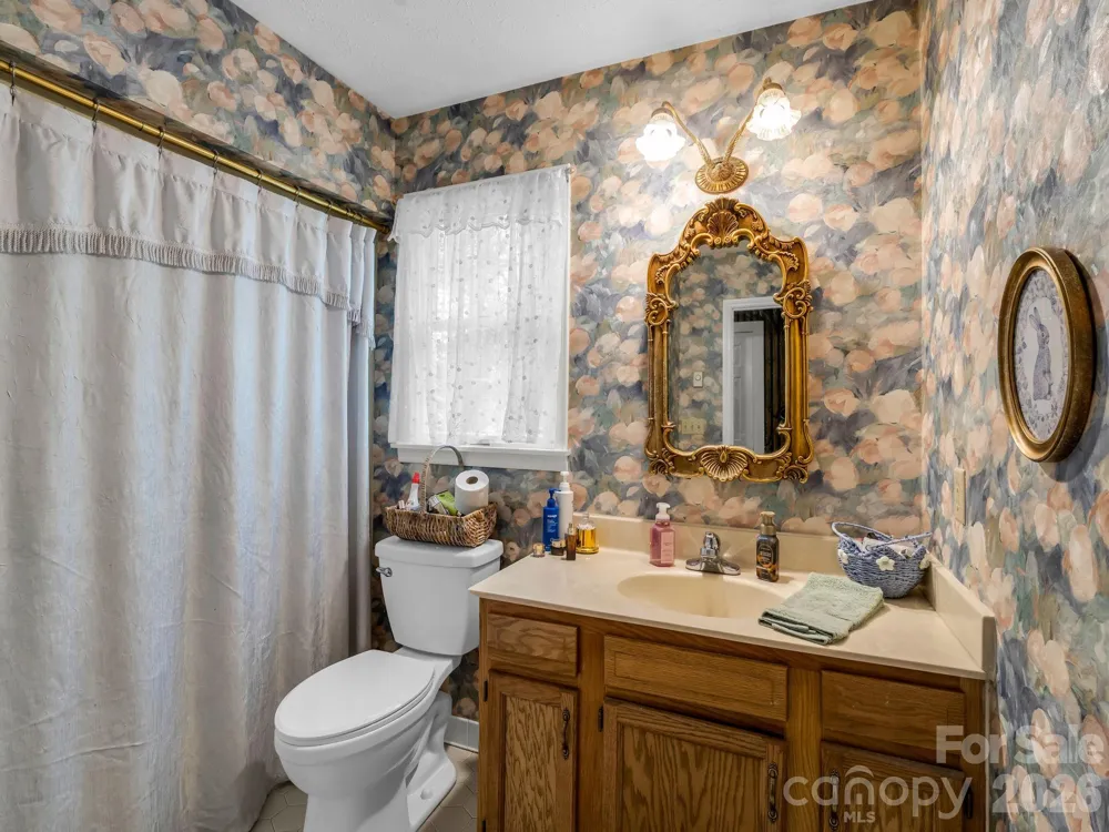 213 Raintree Drive Hendersonville, NC 28791