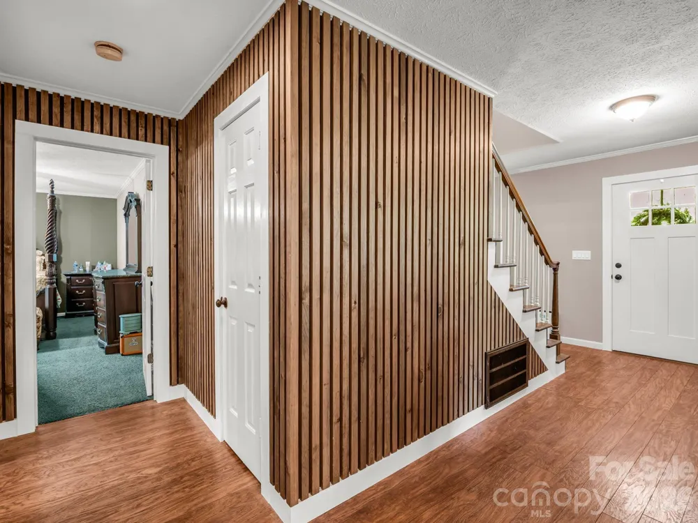 213 Raintree Drive Hendersonville, NC 28791