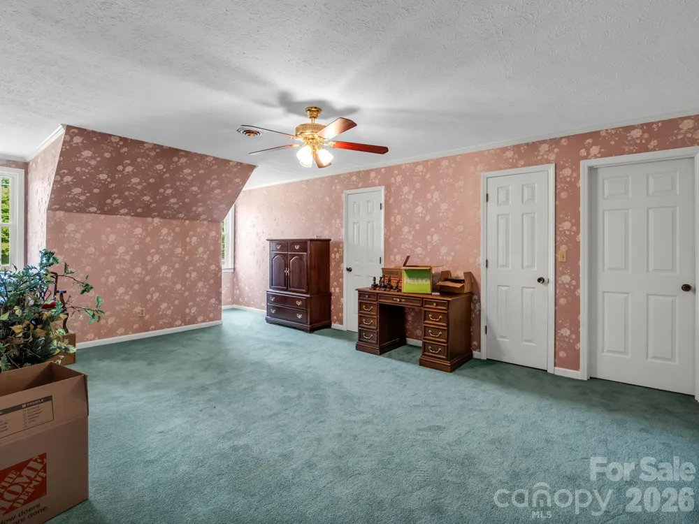 213 Raintree Drive Hendersonville, NC 28791