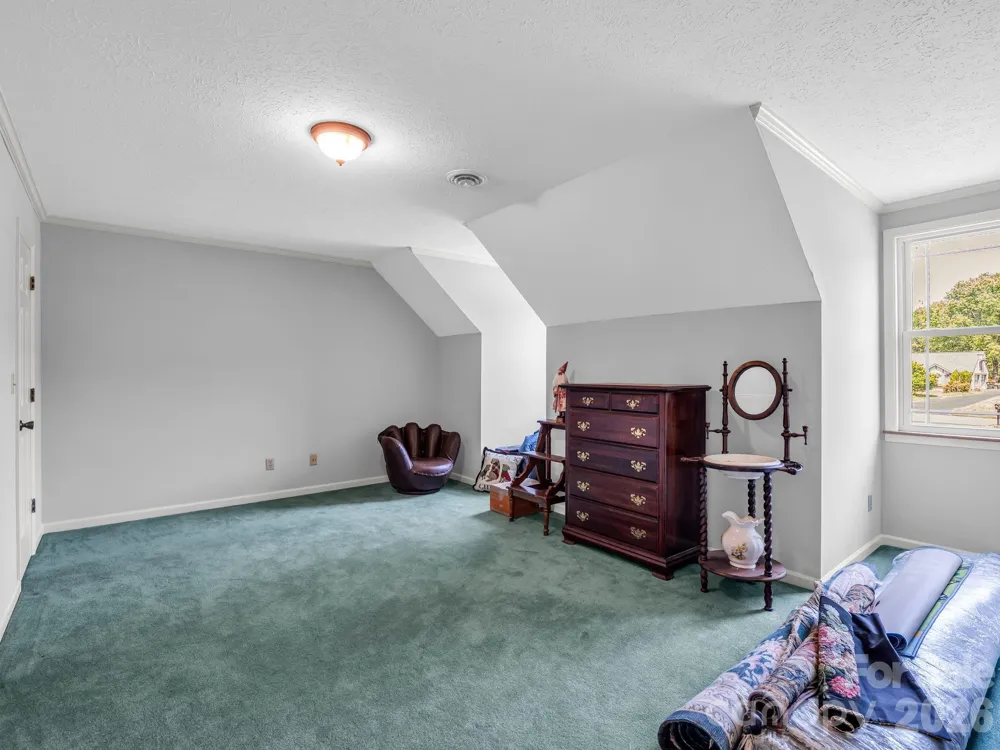 213 Raintree Drive Hendersonville, NC 28791