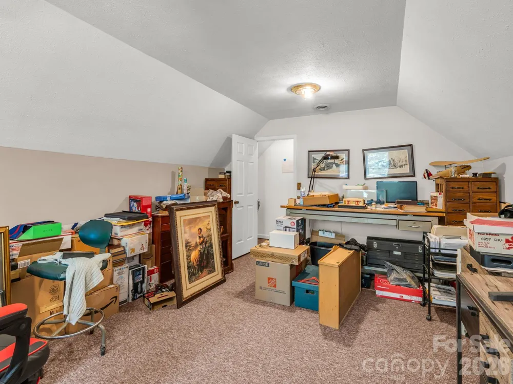 213 Raintree Drive Hendersonville, NC 28791