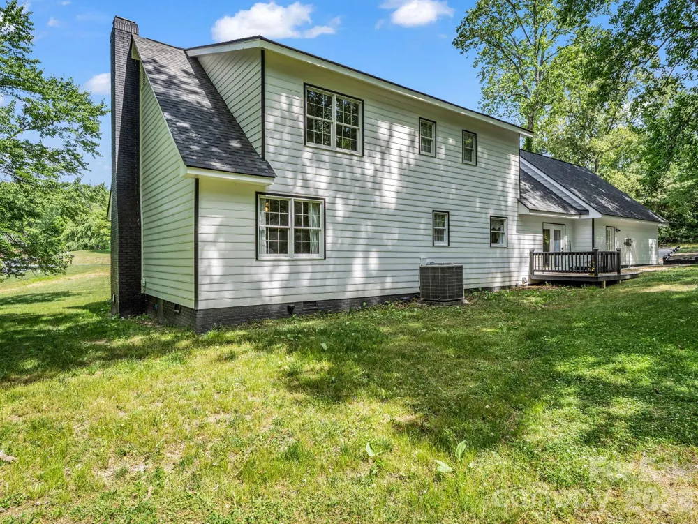 213 Raintree Drive Hendersonville, NC 28791