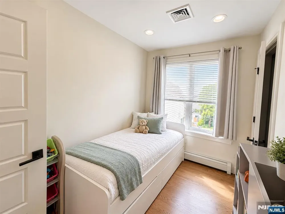 45 Columbus Drive Tenafly, NJ 07670
