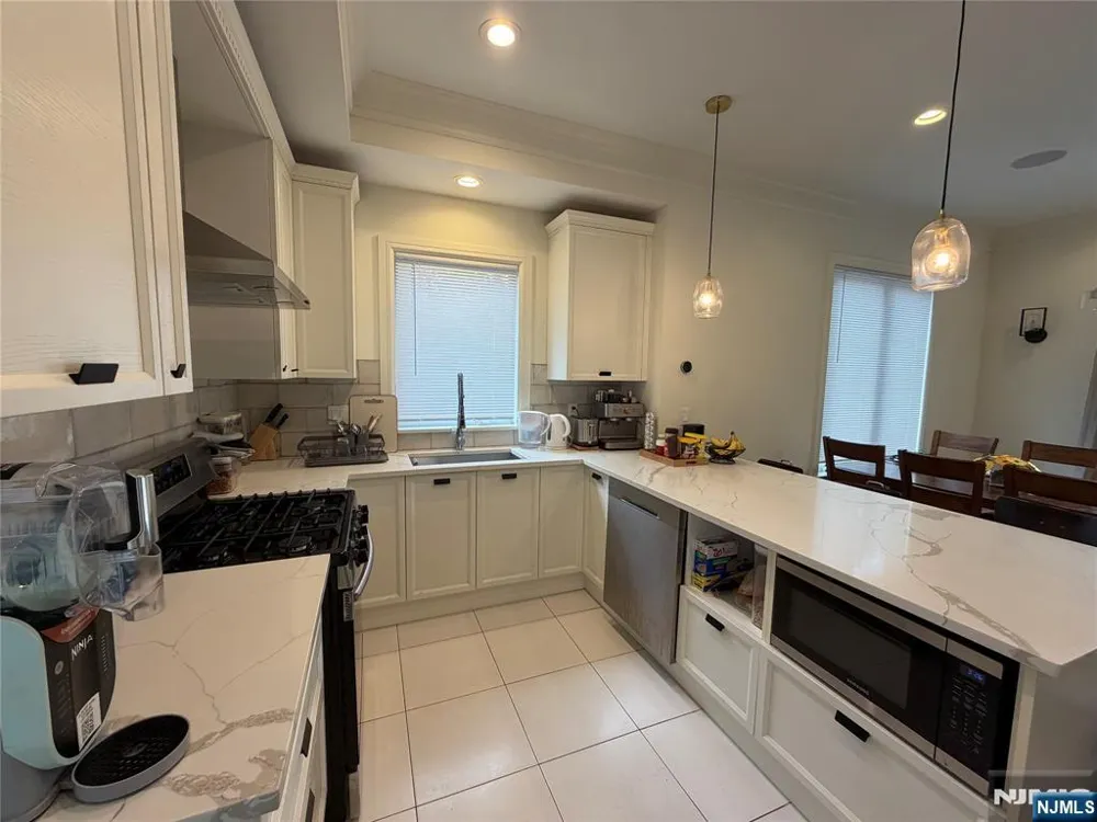 45 Columbus Drive Tenafly, NJ 07670