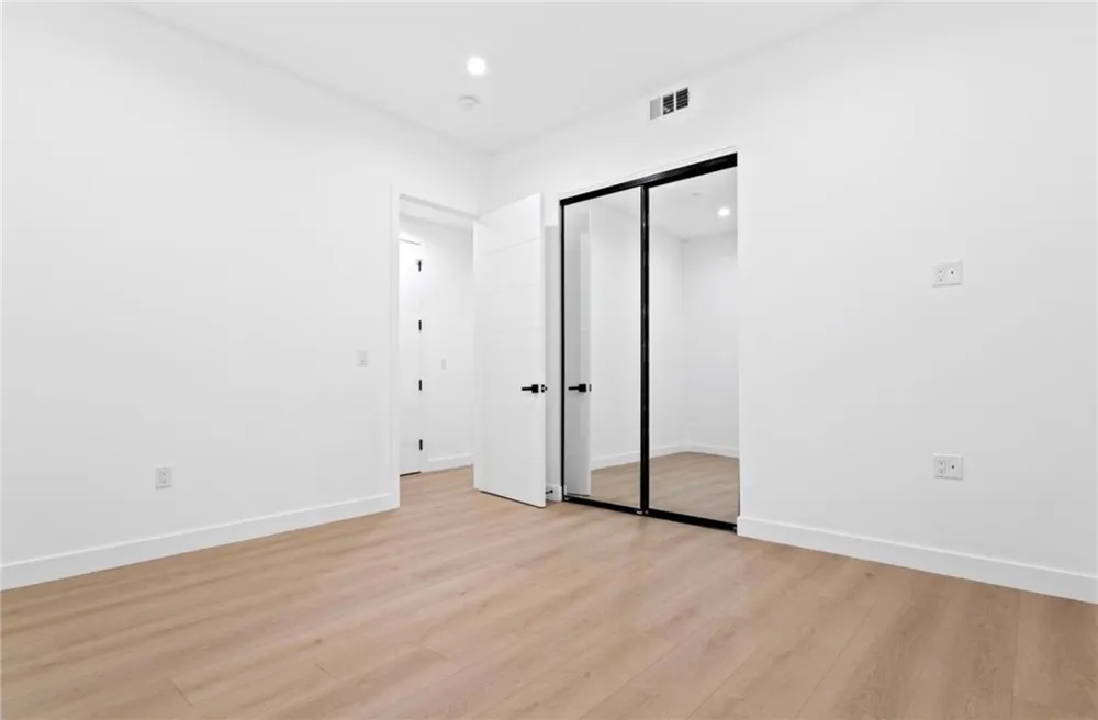1807 Beloit Avenue #1 Los Angeles, CA 90025