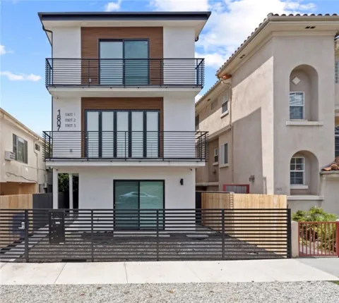 1807 Beloit Avenue #3
