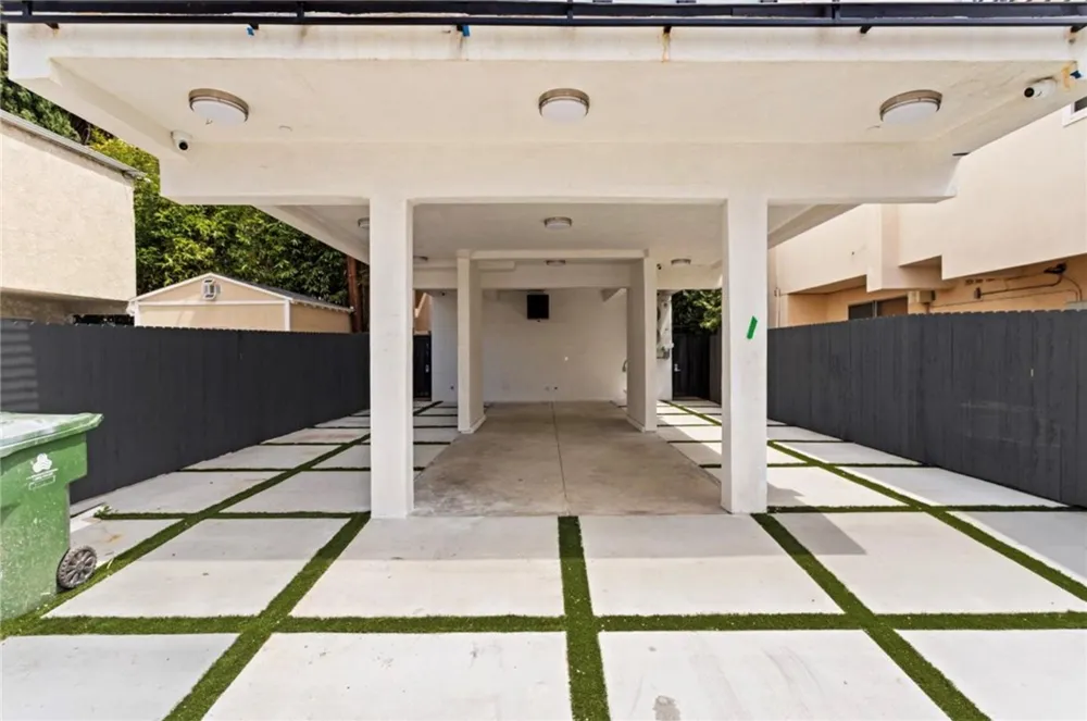 1807 Beloit Avenue #1 Los Angeles, CA 90025