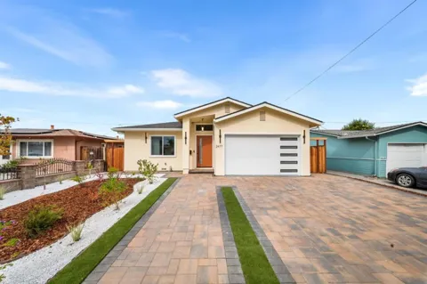 2477 Amethyst Drive