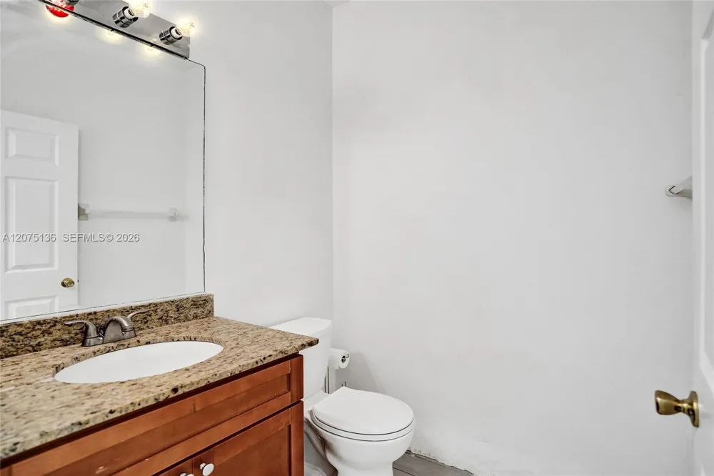 1933 SW 180th Ter Miramar, FL 33029