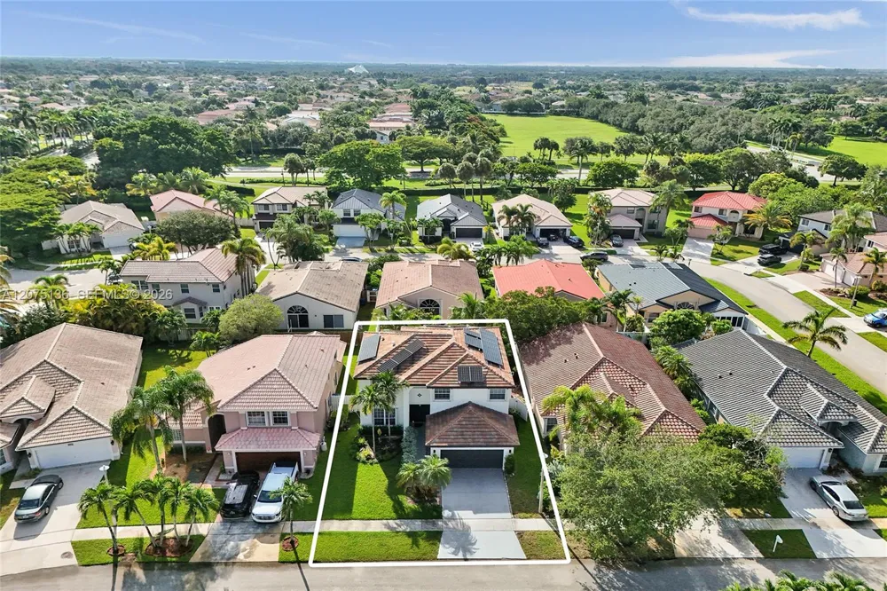 1933 SW 180th Ter Miramar, FL 33029