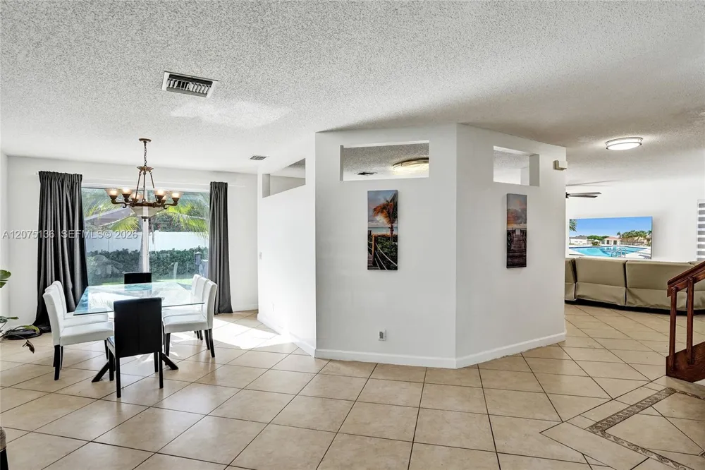 1933 SW 180th Ter Miramar, FL 33029