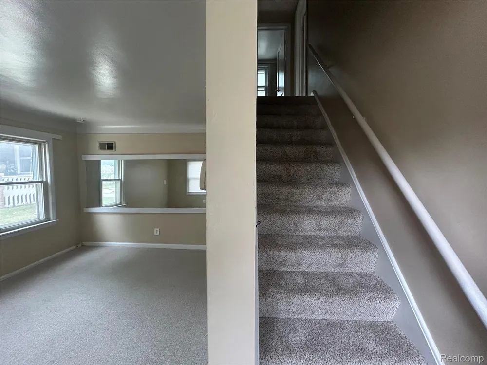 6160 McGuire Street Taylor City, MI 48180