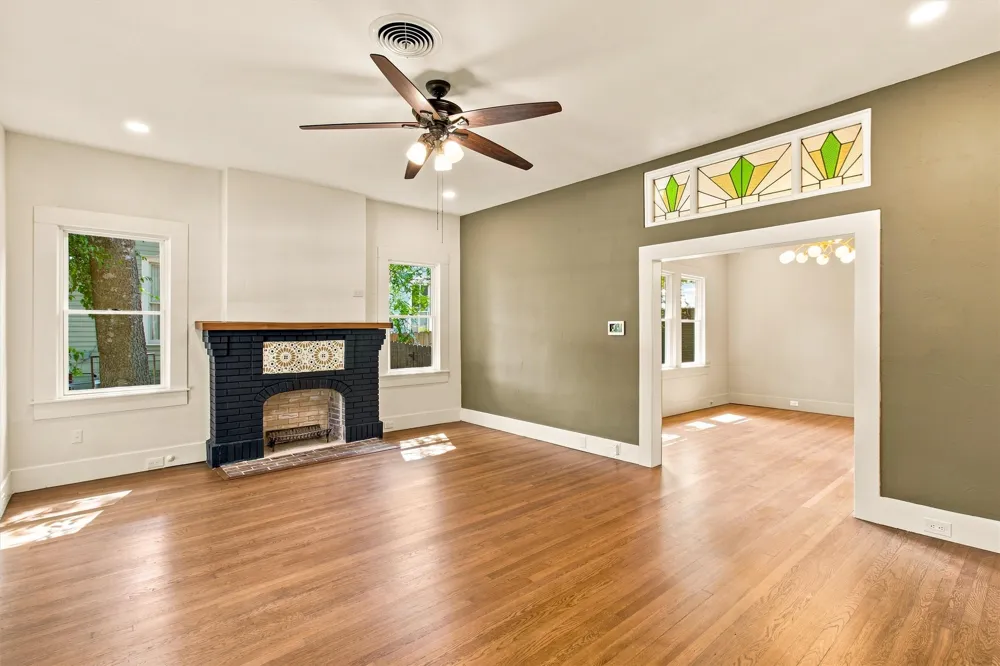 902 W Hopkins Street San Marcos, TX 78666