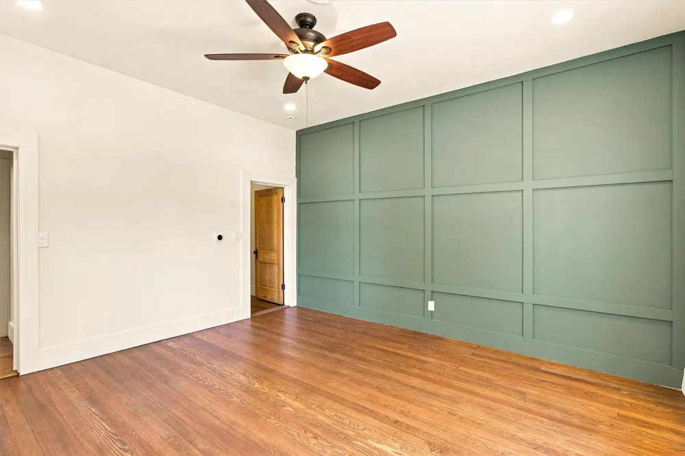 902 W Hopkins Street San Marcos, TX 78666