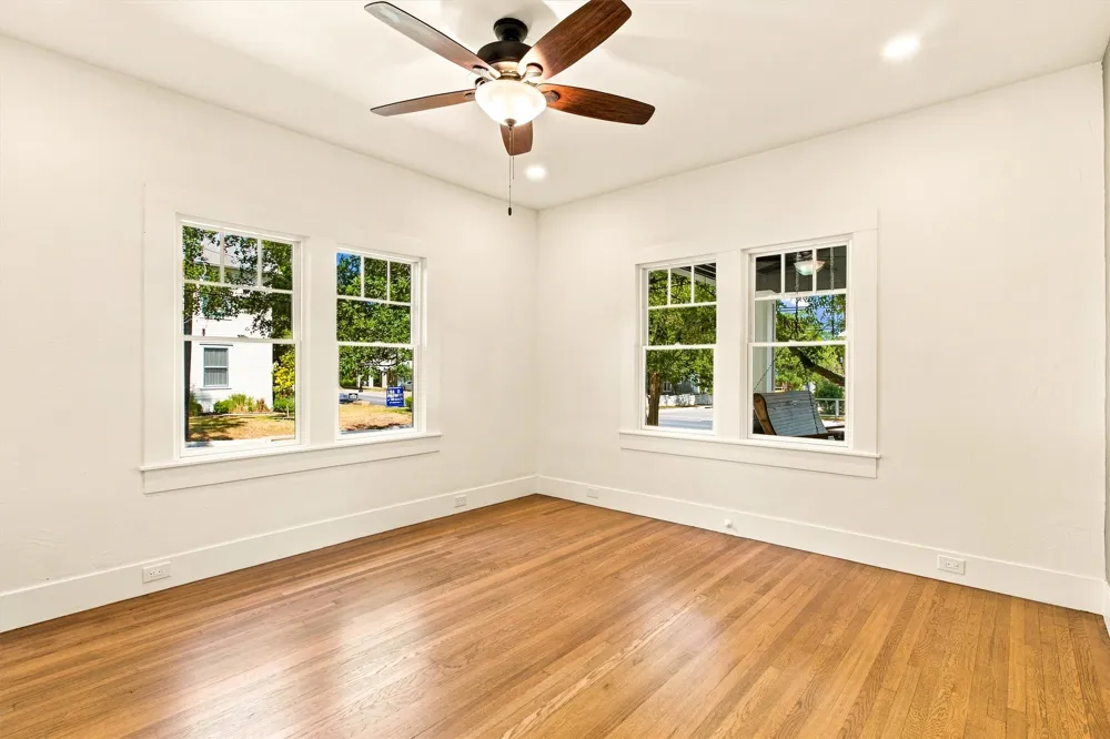 902 W Hopkins Street San Marcos, TX 78666