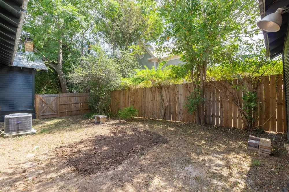 902 W Hopkins Street San Marcos, TX 78666