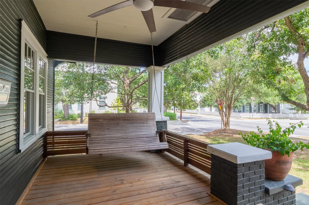 902 W Hopkins Street San Marcos, TX 78666