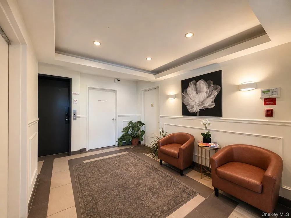 135-46 Grand Central Parkway #4C Briarwood, NY 11435