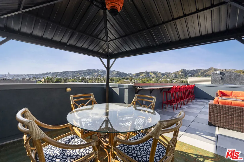 7428 Santa Monica Boulevard #204 West Hollywood, CA 90046