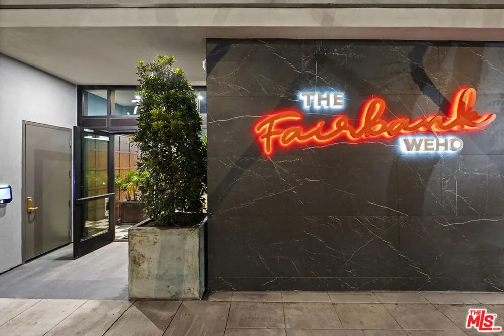 7428 Santa Monica Boulevard #204 West Hollywood, CA 90046