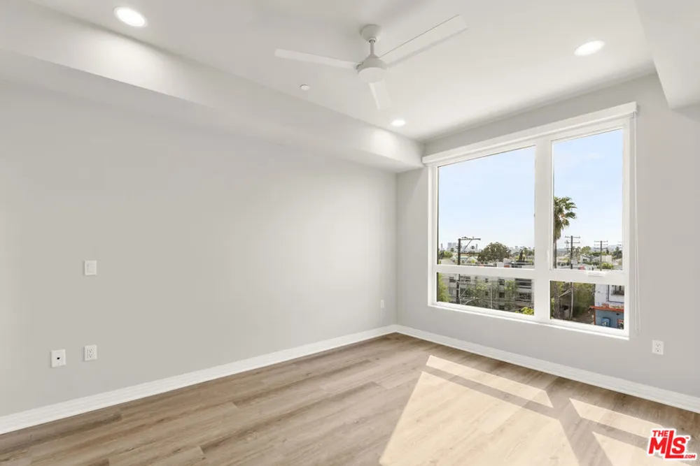 7428 Santa Monica Boulevard #204 West Hollywood, CA 90046