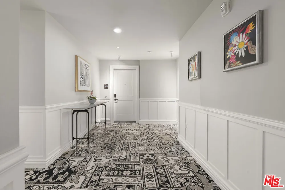 7428 Santa Monica Boulevard #204 West Hollywood, CA 90046