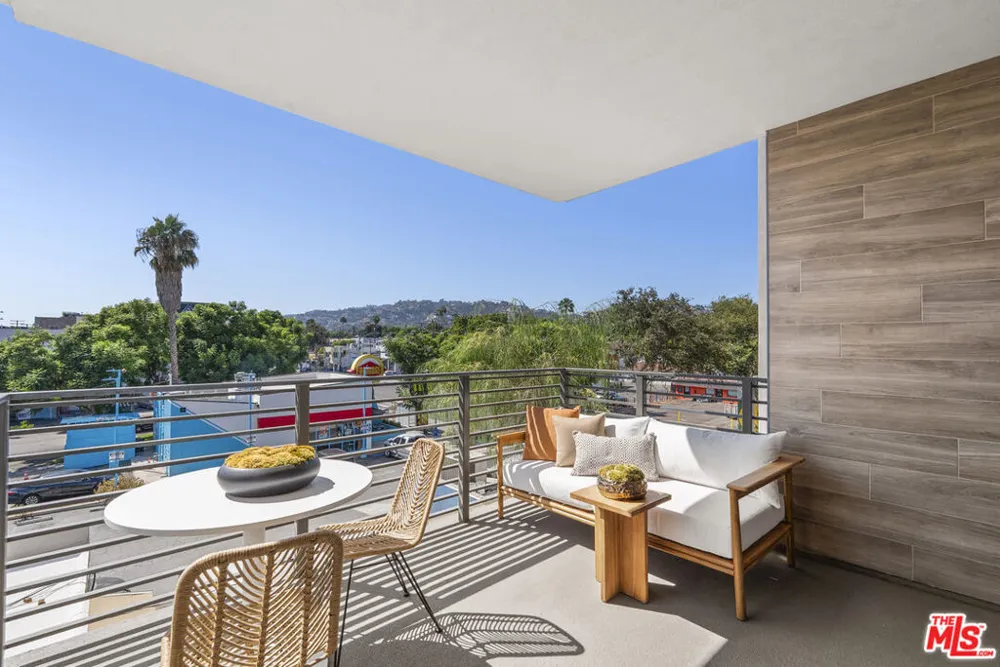 7428 Santa Monica Boulevard #204 West Hollywood, CA 90046