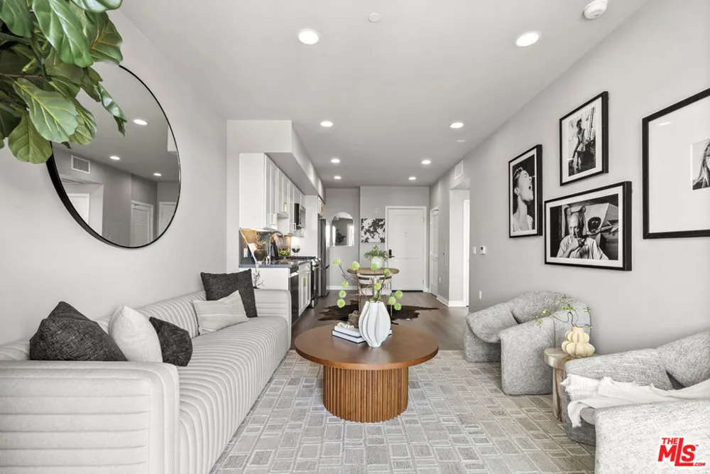 7428 Santa Monica Boulevard #204 West Hollywood, CA 90046