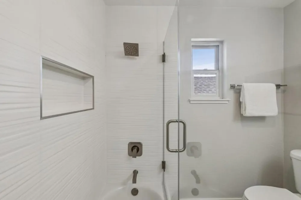 1121 Outrigger Lane Foster City, CA 94404