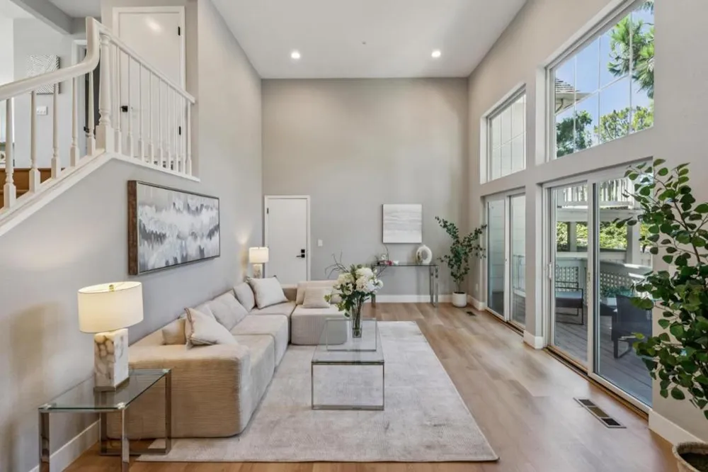 1121 Outrigger Lane Foster City, CA 94404