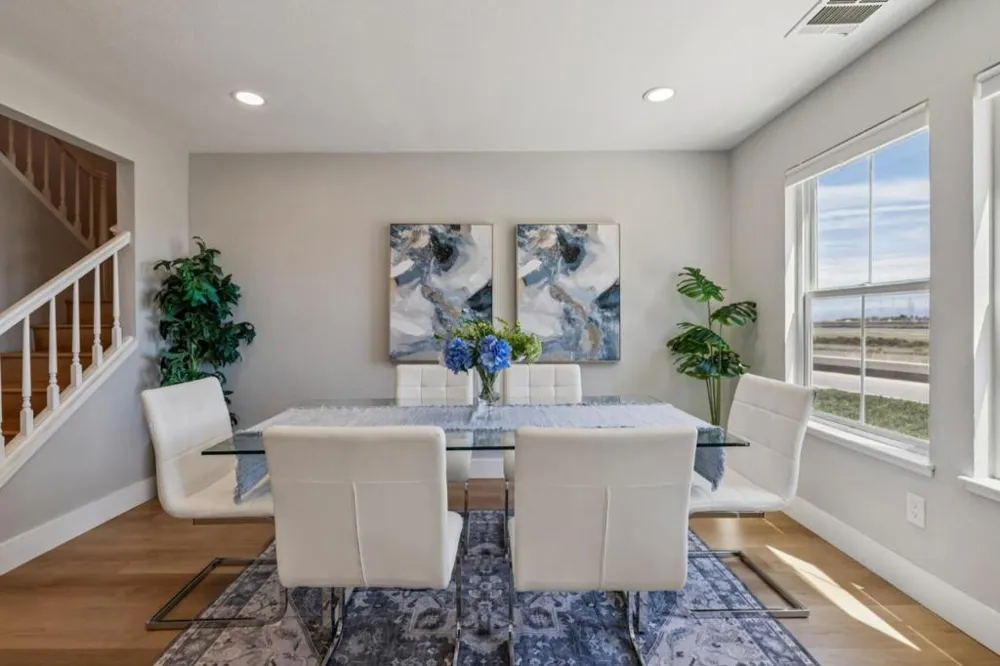 1121 Outrigger Lane Foster City, CA 94404