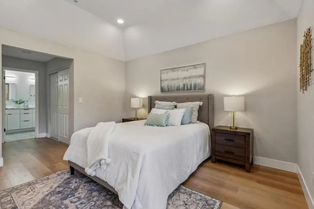 1121 Outrigger Lane Foster City, CA 94404
