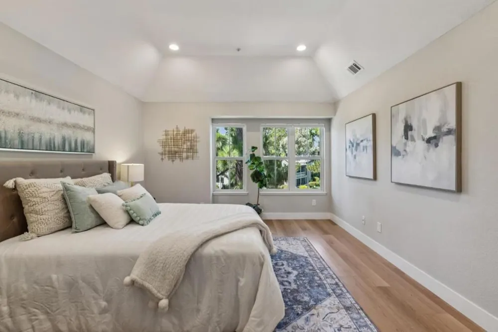 1121 Outrigger Lane Foster City, CA 94404