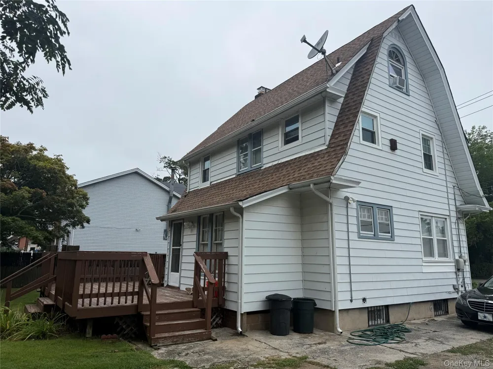 24 Washington Avenue Amityville, NY 11701