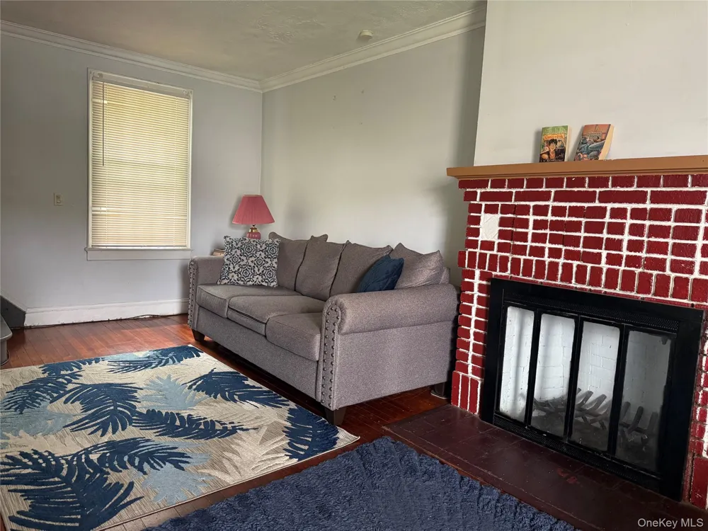 24 Washington Avenue Amityville, NY 11701