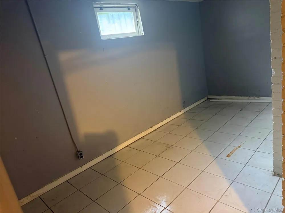 24 Washington Avenue Amityville, NY 11701