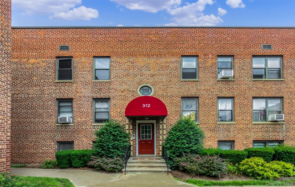312 Richbell Road #A2 Mamaroneck, NY 10543
