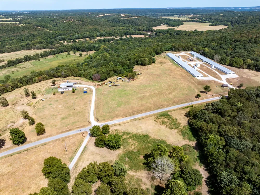 471683 610 ROAD Watts, OK 74964