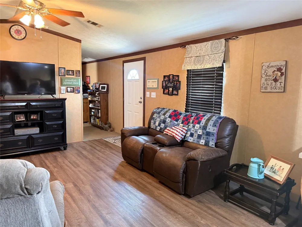 471683 610 ROAD Watts, OK 74964