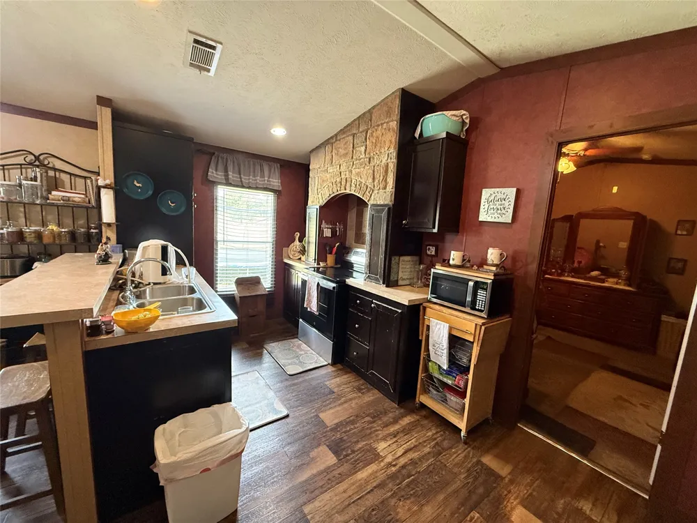 471683 610 ROAD Watts, OK 74964