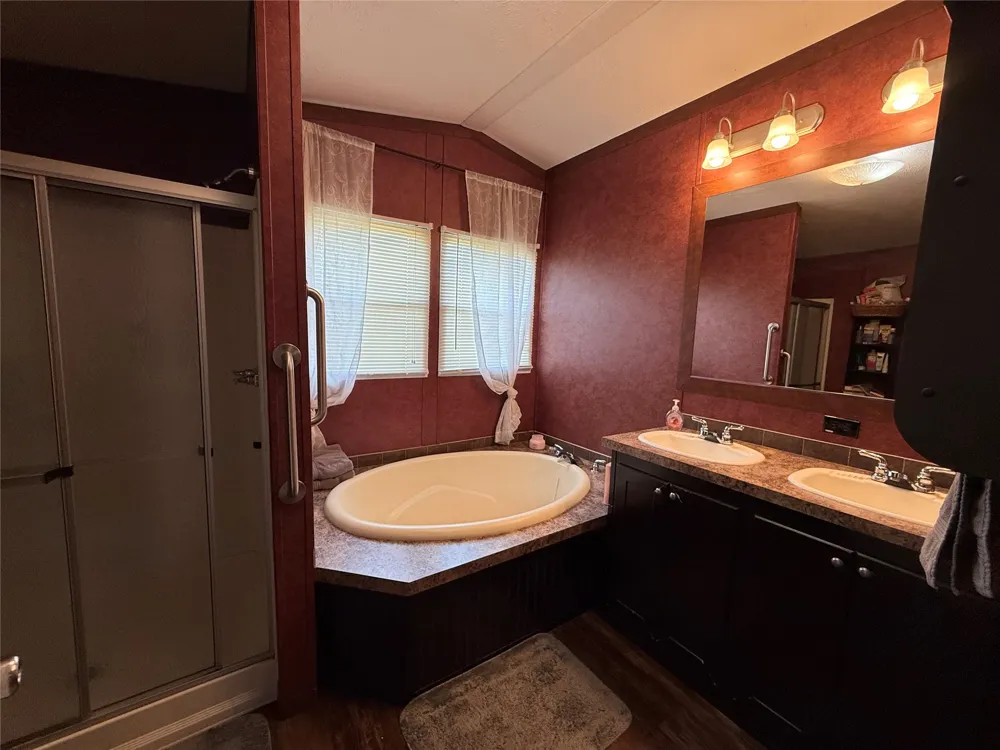 471683 610 ROAD Watts, OK 74964